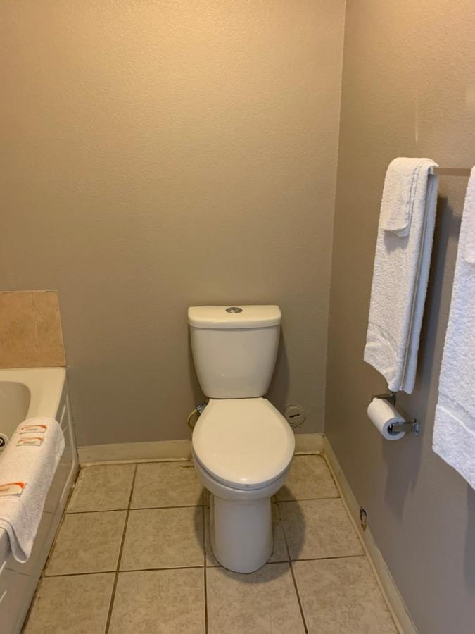 Royal Inn&Suites Knoxville Bagian luar foto